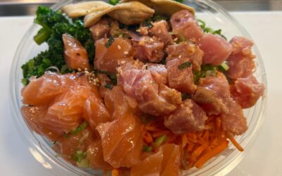 Spicy tuna & Organic salmon, garlic crisp!!!